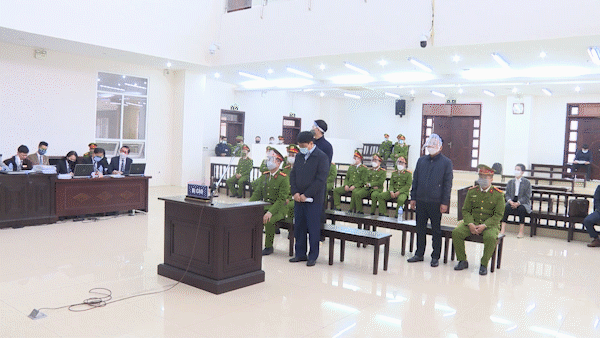 Xét xử cựu Chủ tịch UBND TP Hà Nội Nguyễn Đức Chung trong vụ chế phẩm Redoxy-3C