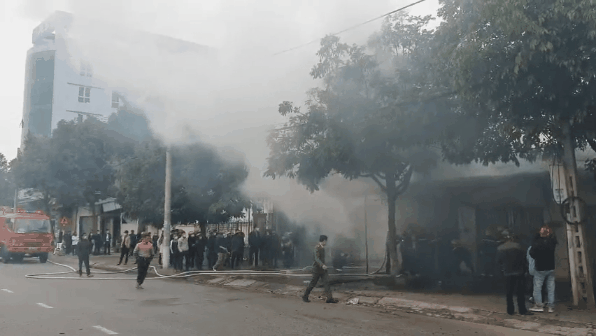 Hà Tĩnh: Khống chế đám cháy tại cửa hàng kinh doanh đồ điện dân dụng