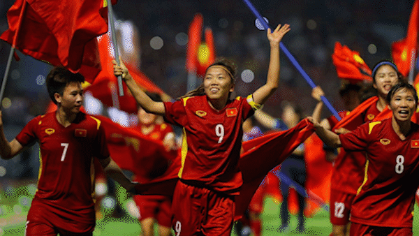 Huỳnh Như: “Cô gái vàng” với tài năng thiên bẩm, sự cống hiến làm rạng danh bóng đá nữ Việt Nam