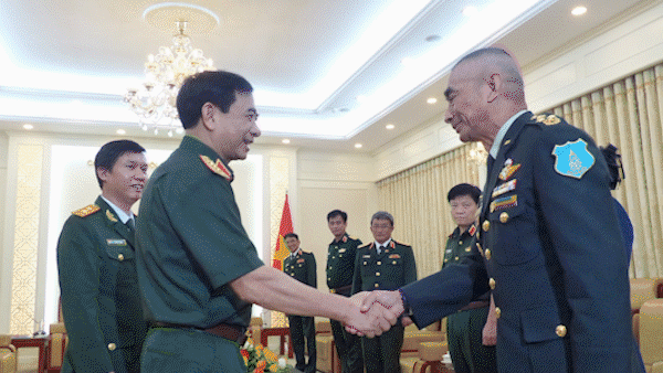 Tin nóng: Tư lệnh Lực lượng Quốc phòng quân đội Hoàng gia Thái Lan thăm chính thức Việt Nam