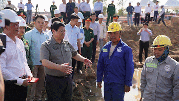 Bản tin trưa 13-2: Thủ tướng Phạm Minh Chính kiểm tra tiến độ dự án Vành đai 3 TPHCM