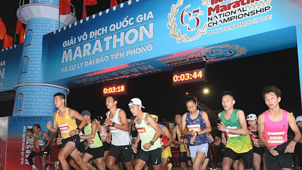 Hoàng Nguyên Thanh, Hoàng Thị Ngọc Hoa về nhất cự ly 42km giải vô địch quốc gia marathon 2024