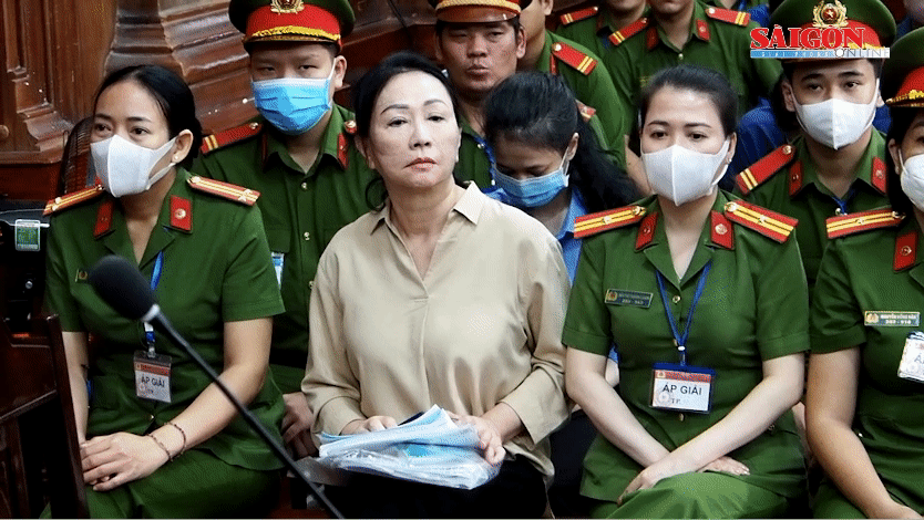 Bà Trương Mỹ Lan tại tòa trong giai đoạn 1 của vụ án. Ảnh: HOÀNG HÙNG
