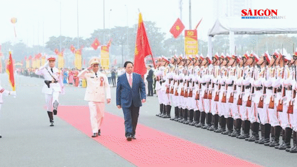 Thủ tướng Phạm Minh Chính dự lễ 50 năm Ngày truyền thống lực lượng cảnh sát cơ động. Ảnh: Công an nhân dân