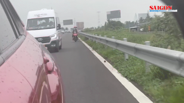 Xác minh xe mô tô lưu thông trên cao tốc Trung Lương - Mỹ Thuận