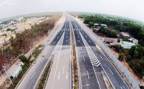 Trung Luong-My Thuan Expressway project continues after halt