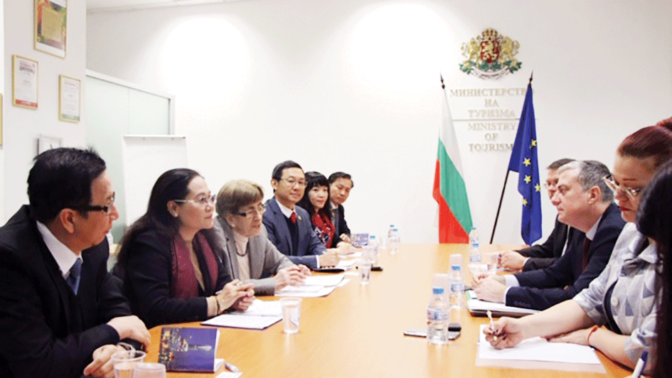 A high ranking delegation of Ho Chi Minh City work with agencies of Tourism Ministry of Bulgaria