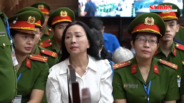 Bà Trương Mỹ Lan hầu tòa trong giai đoạn 1 của vụ án