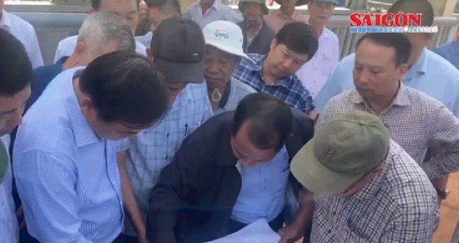 Thứ trưởng Bộ NN-PTNT kiểm tra sạt lở tại hồ Đông Thanh (Lâm Đồng) 
