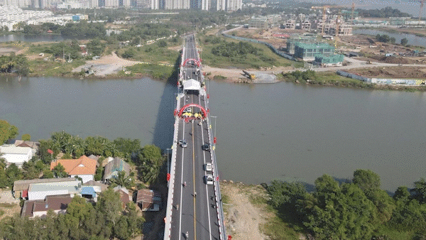 Cầu Long Đại (TP Thủ Đức) chính thức thông xe