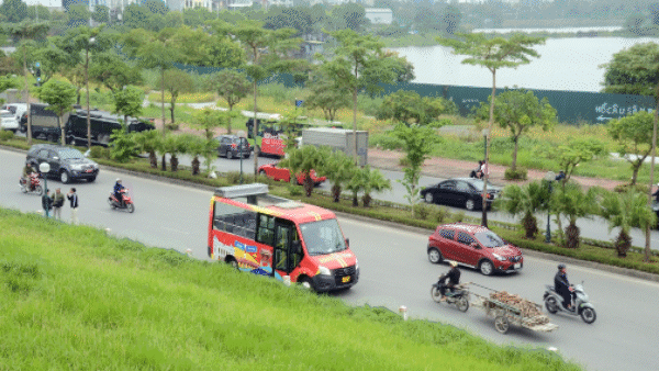 Tuyến xe buýt mới phục vụ du khách ở Hà Nội với tên gọi Thăng Long thắng cảnh