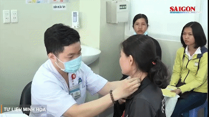 Cán bộ, viên chức ngành y tế tỉnh Bình Thuận tổ chức tiêm vaccine trong đợt dịch Covid-19