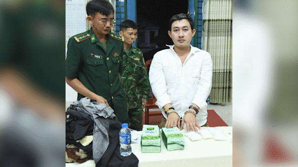 Tây Ninh: Bắt đối tượng vận chuyển 2,3kg ma tuý