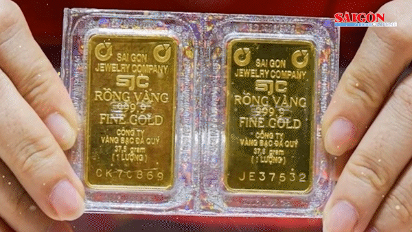 Vàng nhẫn 9999 vẫn neo ở giá đỉnh, vàng SJC "hạ nhiệt"