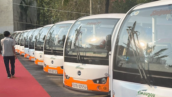 TPHCM thí điểm 70 xe điện phục vụ khách du lịch