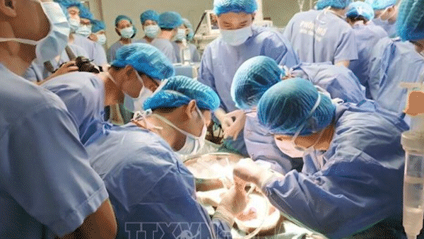 2 người bệnh ở Thừa Thiên Huế được nhận tạng từ người cho chết não tại Phú Thọ