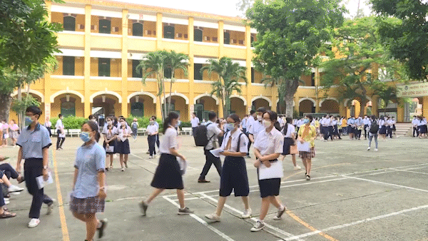 TPHCM: Trường THPT Nguyễn Thượng Hiền dẫn đầu điểm chuẩn tuyển sinh lớp 10 công lập