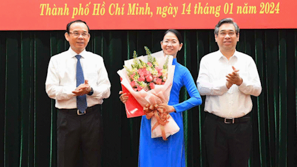 Đồng chí Phan Thị Thanh Phương giữ chức Bí thư Quận ủy quận Phú Nhuận