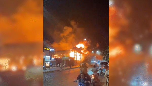 Cháy nhà sách ở thị xã Phước Long, Bình Phước 