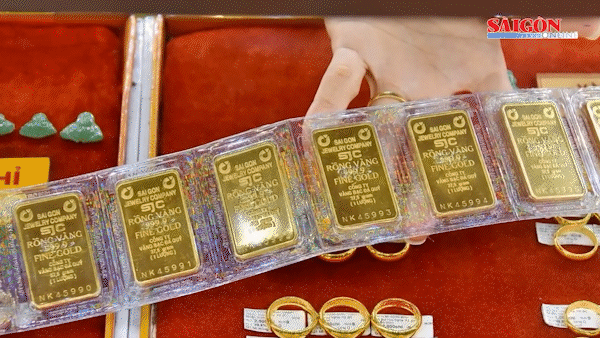 Tăng giá thu mua vàng SJC 500.000 đồng/lượng