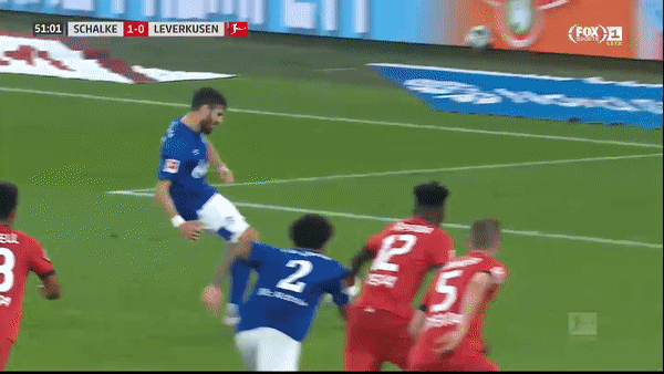 Schalke 04 - Leverkusen 1-1: Caligiuri ghi bàn từ chấm 11m, Juan Miranda hóa tội đồ