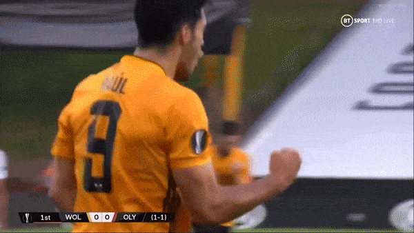 Wolves - Olympiakos 1-0 (chung cuộc 2-1): Raul Jimenez lập công trên chấm 11m, Wolverhampton vào tứ kết Europa League