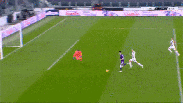 Juventus - Fiorentina 0-3: Vlahovic sớm ghi bàn, Cuadrado thẻ đỏ, Sandro phản lưới nhà, Caceres bất ngờ hạ gục Ronaldo và HLV Pirlo