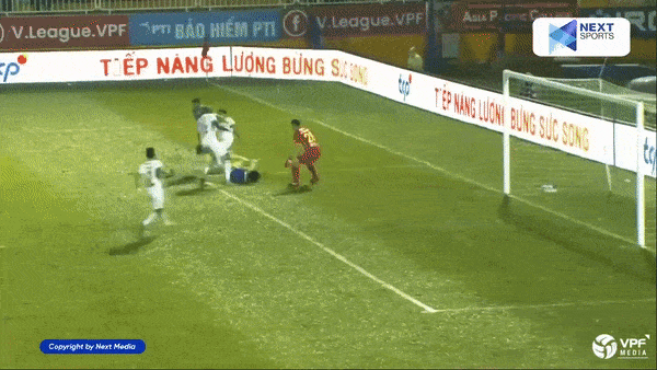 HAGL vs Hà Nội 0-2: Lucao tỏa sáng cú đúp, Văn Thanh bỏ lỡ cơ hội trên chấm penalty, Hà Nội giành vé chung kết Cúp Quốc gia 2022