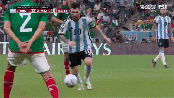 Argentina vs Mexico 2-0: Di Maria kiến tạo, Messi lập siêu phẩm hạ Ochoa, sao trẻ Enzo Fernandez tỏa sáng, HLV Lionel Scaloni thoát hiểm