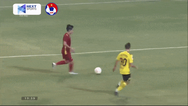 Giao hữu, Việt Nam vs Borussia Dortmund 2-1: Donyell Malen dễ dàng mở bàn, Tiến Linh gỡ hòa, Tuấn Hải chốt hạ chiến thắng trên chấm penalty