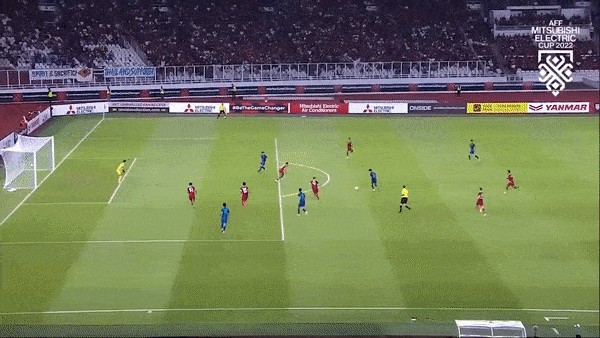 Indonesia vs Thái Lan 1-1: Marc Klok mở bàn trên chấm penalty, cựu binh Sarach Yooyen tỏa sáng gỡ hòa, Sanrawat Dechmitr nhận thẻ đỏ