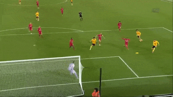 Liverpool vs Wolverhampton 2-2: Guedes mở bàn, Nunez, Salah tỏa sáng nhưng Hwang Hee Chan cứu thua 