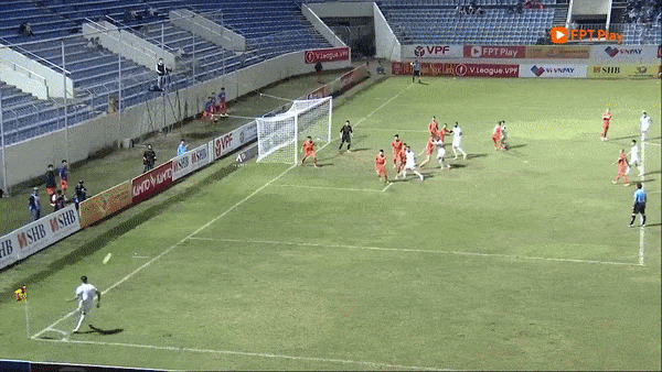 Đà Nẵng vs Nam Định 0-1: Hendrio đá phạt góc, Vinicius đánh đầu ghi bàn duy nhất giành gọn 3 điểm