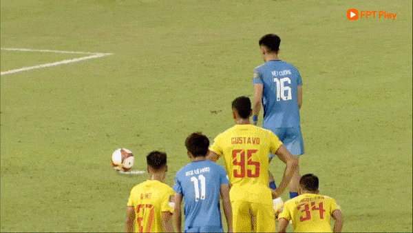 Becamex Bình Dương vs Thanh Hóa 1-1: Việt Cường mở bàn trên chấm penalty, Bruno gỡ hòa, Tự Nhân thẻ đỏ phút bù giờ
