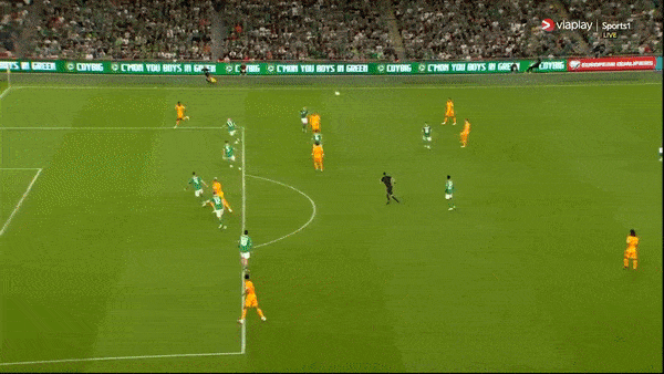 Ireland vs Hà Lan 1-2: Idah sớm mở bàn trên chấm penalty, Gakpo gỡ hòa nhờ phạt đền, Weghorst ấn định chiến thắng