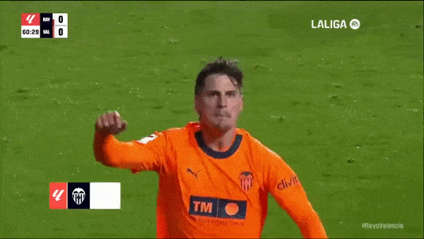Rayo Vallecano vs Valencia 0-1: Diego Lopez kiến tạo, Sergi Canos ghi bàn duy nhất, Thierry Correia bị thẻ đỏ phút cuối trận
