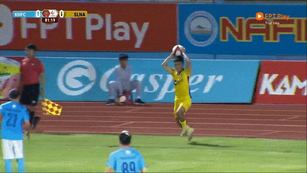 Khánh Hòa vs SLNA 0-1: Olaha đánh đầu chuyền ngược, Sỹ Hoàng dứt điểm tung lưới Khánh Hòa kịp bỏ túi 3 điểm quý giá