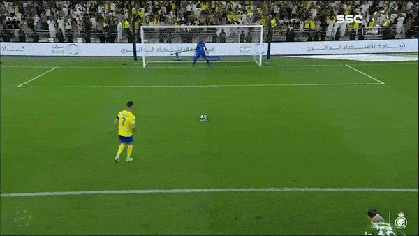 Al Ahli vs Al Nassr 0-1: Trọng tài VAR ngăn Ronaldo ghi bàn thì CR7 tỏa sáng từ chấm penalty, Al Nassr đảm bảo vị trí thứ 2 Saudi Pro League 