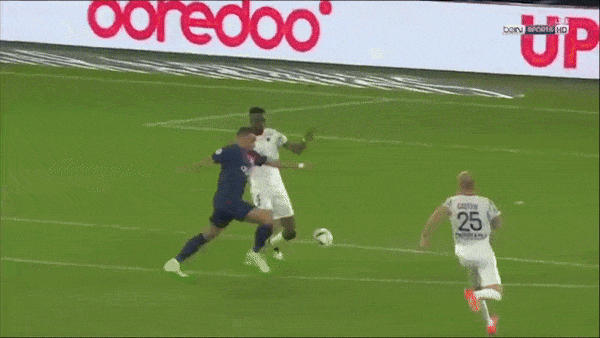 PSG vs Clermont Foot 1-1: Keita bất ngờ mở bàn, Mbappe kiến tạo, Goncalo Ramos gỡ hòa, màn khởi động của HLV Luis Enrique trước khi PSG gặp Barcelona