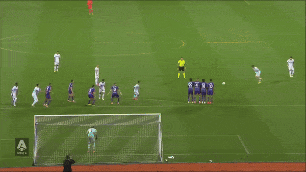 Fiorentina vs Napoli 2-2: Amir Rrahmani mở bàn, Cristiano Biraghi, M'Bala Nzola ngược dòng dẫn trước, Kvaratskhelia cứu thua