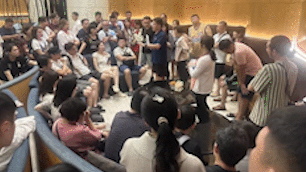Bản tin tối 14-2: Gần 300 du khách Đài Loan (Trung Quốc) “mắc kẹt” tại Phú Quốc được hỗ trợ về nhà