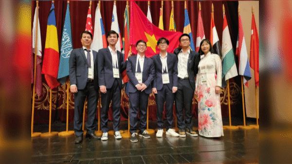 4 học sinh Việt Nam tham gia kỳ thi Olympic Sinh học quốc tế 2022 đều xuất sắc đoạt huy chương