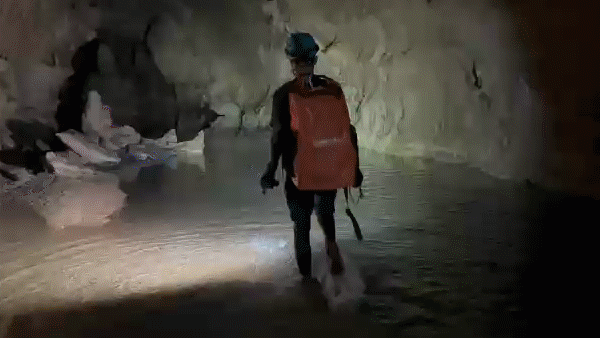 Tin nóng: Phát hiện 22 hang động mới tại Quảng Bình; Đội trưởng trại tạm giam chiếm đoạt tài sản