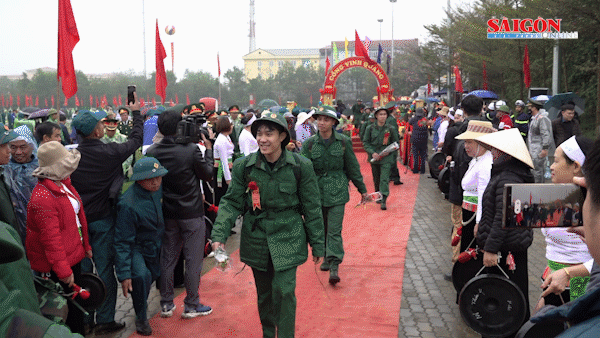 Hà Nội: Tưng bừng ngày hội giao, nhận quân năm 2024 