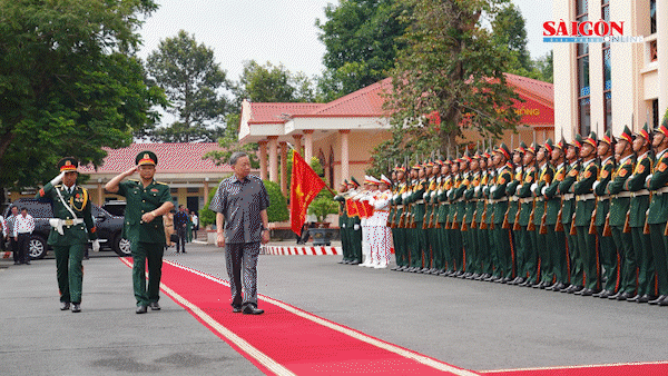 Bản tin tối 5-7: Chủ tịch nước Tô Lâm thăm và làm việc tại Lữ đoàn Công binh 25; Cá voi xuất hiện ở vùng biển Mũi Điện