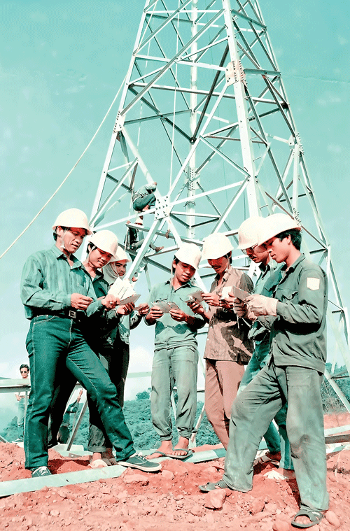 Đường dây 500kV Bắc Nam - Kỳ tích thế kỷ 20 ảnh 3 Đường dây 500kV Bắc Nam - Kỳ tích thế kỷ 20 ảnh 3