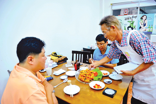 Chợ ngoại ở TPHCM ảnh 8 Chợ ngoại ở TPHCM ảnh 8