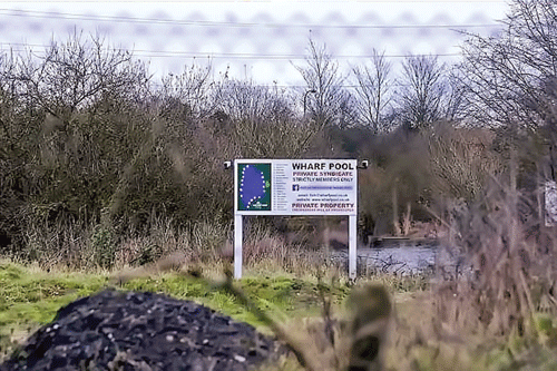 Hồ câu cá Whart, nơi Usher dùng để “câu” các giao dịch viên. Hồ câu cá Whart, nơi Usher dùng để “câu” các giao dịch viên.