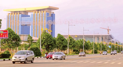 Hạ tầng giao thông hiện đại tại thành phố Mới Bình Dương. Một góc dự án Khu đô thị vườn Tokyu Bình Dương, mang phong cách Nhật Bản. Cao su là thế mạnh của ngành nông nghiệp Bình Dương. Các dự án bất động sản đang đầu tư mạnh vào Bình Dương. Công nhân CTCP Công nghiệp Đông Hưng (KCN Tân Đông Hiệp A, thị xã Dĩ An). Nghề sản xuất gạch ngói góp phần tăng thu nhập cho người dân. Gốm sứ Minh Long đã định hình trong lòng người tiêu dùng nội địa và quốc tế. Học sinh trường THCS Trần Quốc Toản (thị xã Bến Cát) trong giờ ra chơi. Du khách thư giãn tại Khu du lịch Đại Nam (TP Thủ Dầu Một). Hạ tầng giao thông hiện đại tại thành phố Mới Bình Dương. Một góc dự án Khu đô thị vườn Tokyu Bình Dương, mang phong cách Nhật Bản. Cao su là thế mạnh của ngành nông nghiệp Bình Dương. Các dự án bất động sản đang đầu tư mạnh vào Bình Dương. Công nhân CTCP Công nghiệp Đông Hưng (KCN Tân Đông Hiệp A, thị xã Dĩ An). Nghề sản xuất gạch ngói góp phần tăng thu nhập cho người dân. Gốm sứ Minh Long đã định hình trong lòng người tiêu dùng nội địa và quốc tế. Học sinh trường THCS Trần Quốc Toản (thị xã Bến Cát) trong giờ ra chơi. Du khách thư giãn tại Khu du lịch Đại Nam (TP Thủ Dầu Một).