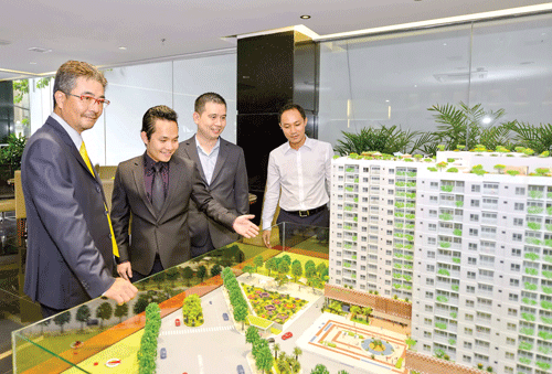 Các nhà đầu tư Nhật Bản tìm hiểu dự án của An Gia Investment. Các nhà đầu tư Nhật Bản tìm hiểu dự án của An Gia Investment.